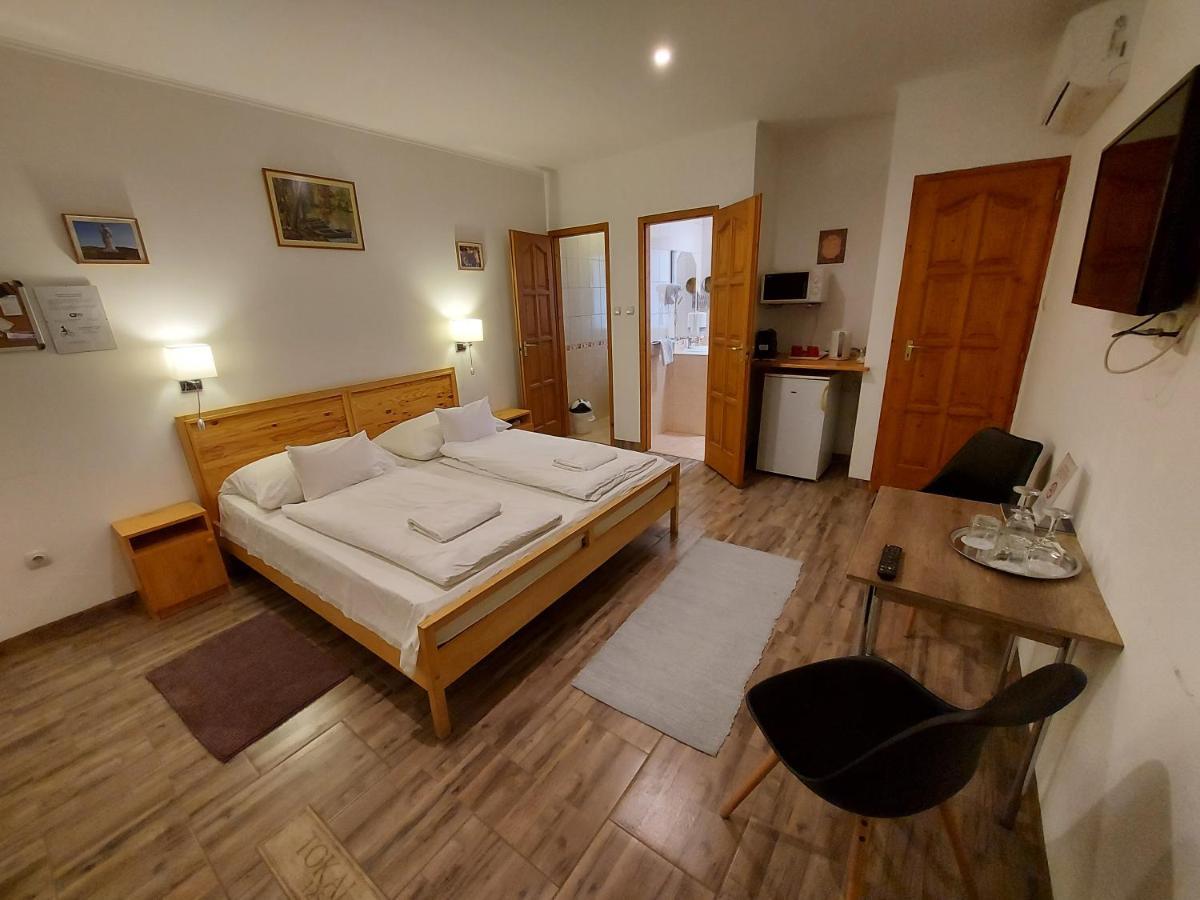 Boene Vendeghaz Es Borozo Apartment Tokaj Bagian luar foto