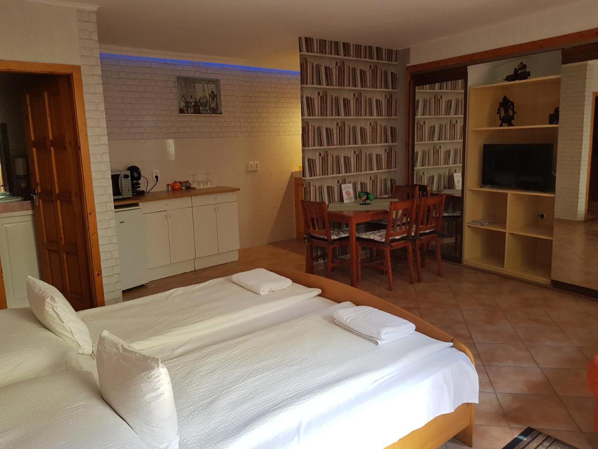 Boene Vendeghaz Es Borozo Apartment Tokaj Bagian luar foto